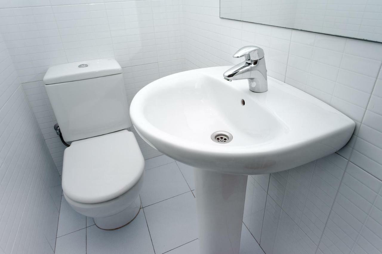 Apartamento Con Terraza, Balcon De Barcelona Esplugues de Llobregat Luaran gambar