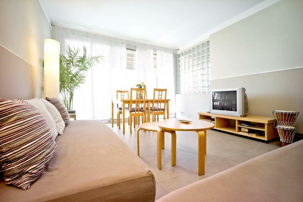 Apartamento Con Terraza, Balcon De Barcelona Esplugues de Llobregat Luaran gambar