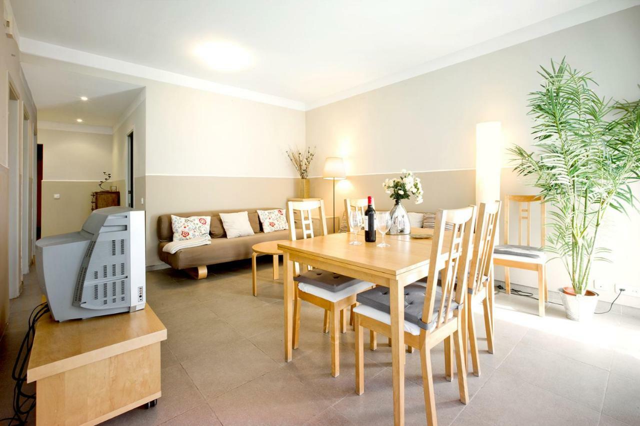 Apartamento Con Terraza, Balcon De Barcelona Esplugues de Llobregat Luaran gambar