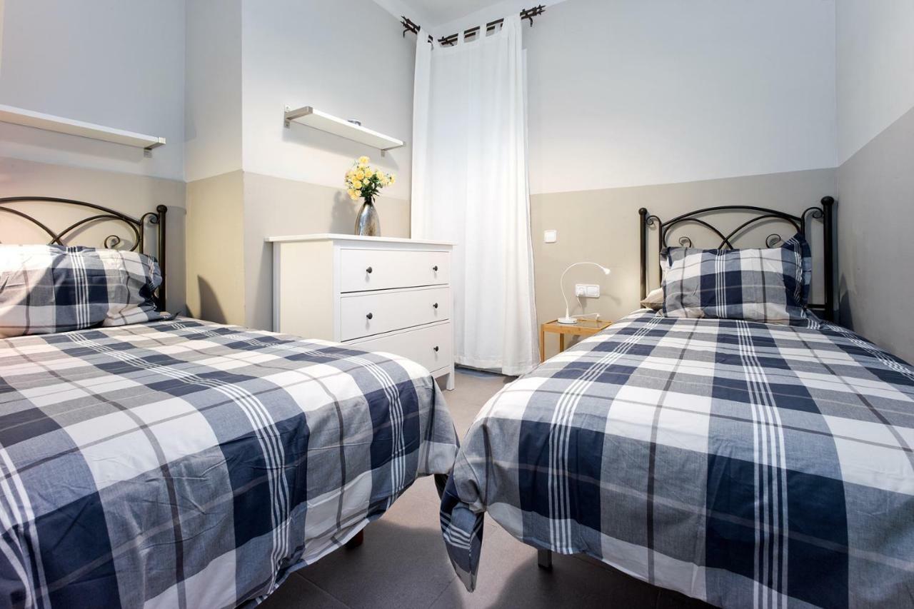 Apartamento Con Terraza, Balcon De Barcelona Esplugues de Llobregat Luaran gambar